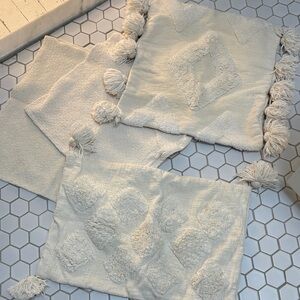 Set of 4 Cream Textured cushion covers